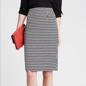 Banana republic: Sloan geometric pencil skirt